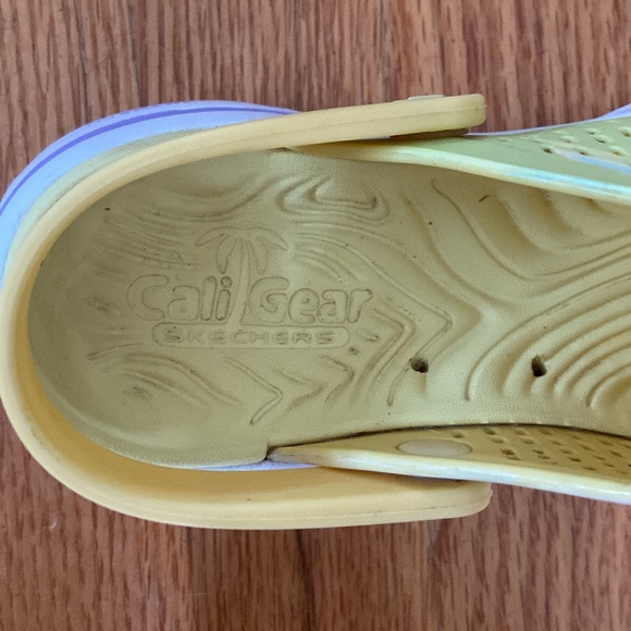 Skechers “Cali Gear Ultra Go Walk Foamies Psychedelic” Slip On Clogs - Picture 8 of 11